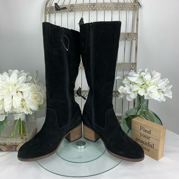 BearPaw Anthracite Womens Boot. - Picture 5 of 9